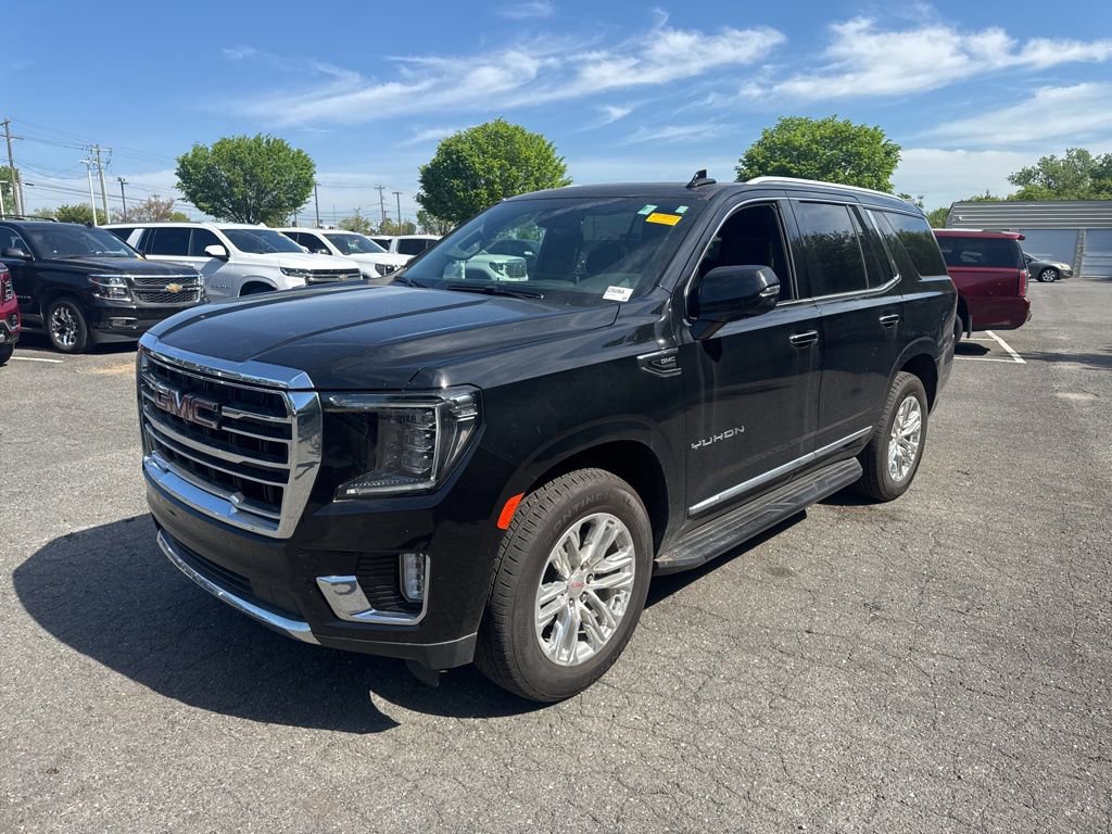 Certified 2023 GMC Yukon SLT w/ SLT Premium Package image 3
