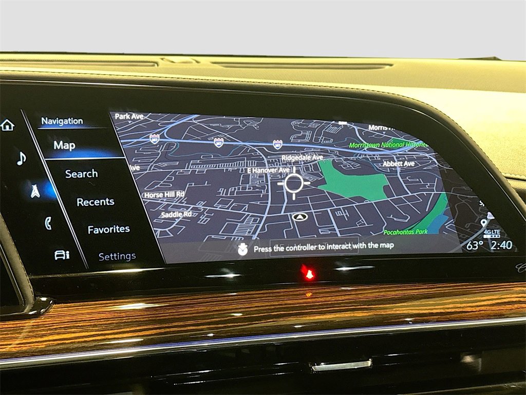 Used 2021 Cadillac Escalade Premium Luxury image 13