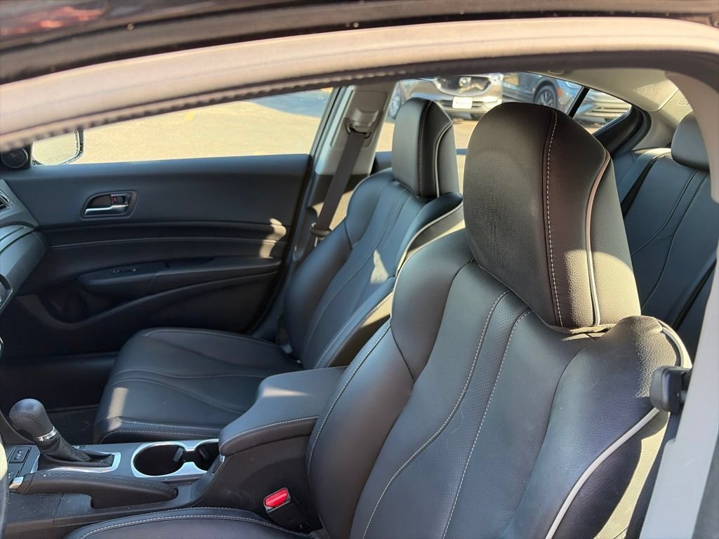Used 2022 Acura ILX w/ Premium Package FWD image 10