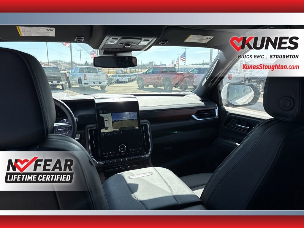 Used 2025 GMC Yukon XL Denali AWD/4WD image 48