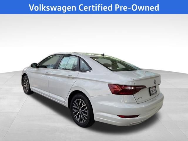 Certified 2021 Volkswagen Jetta SE w/ SE Cold Weather Package image 4
