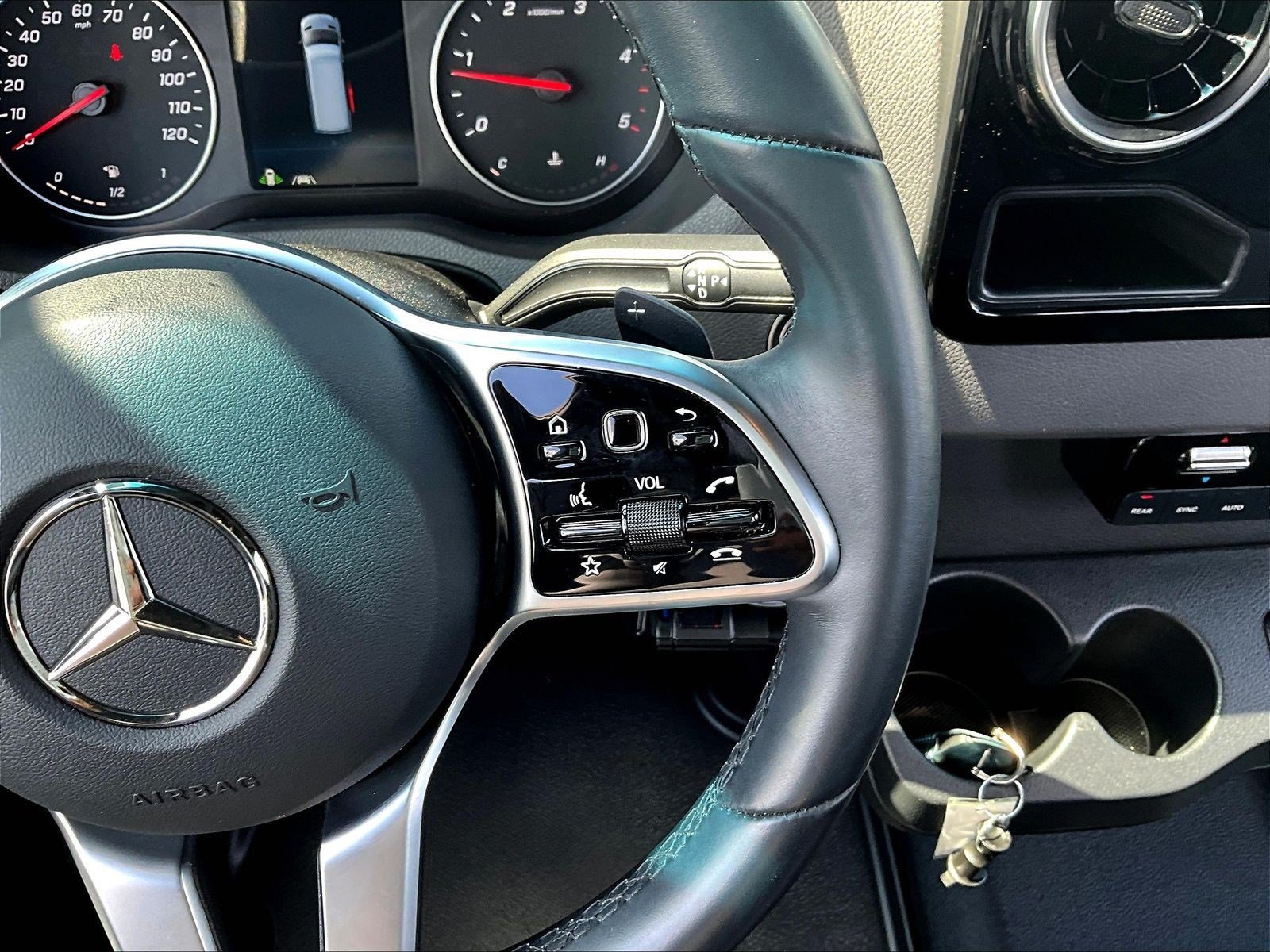 Used 2024 Mercedes-Benz Sprinter 2500 image 11