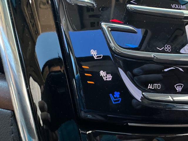 Used 2015 Cadillac Escalade Premium image 36