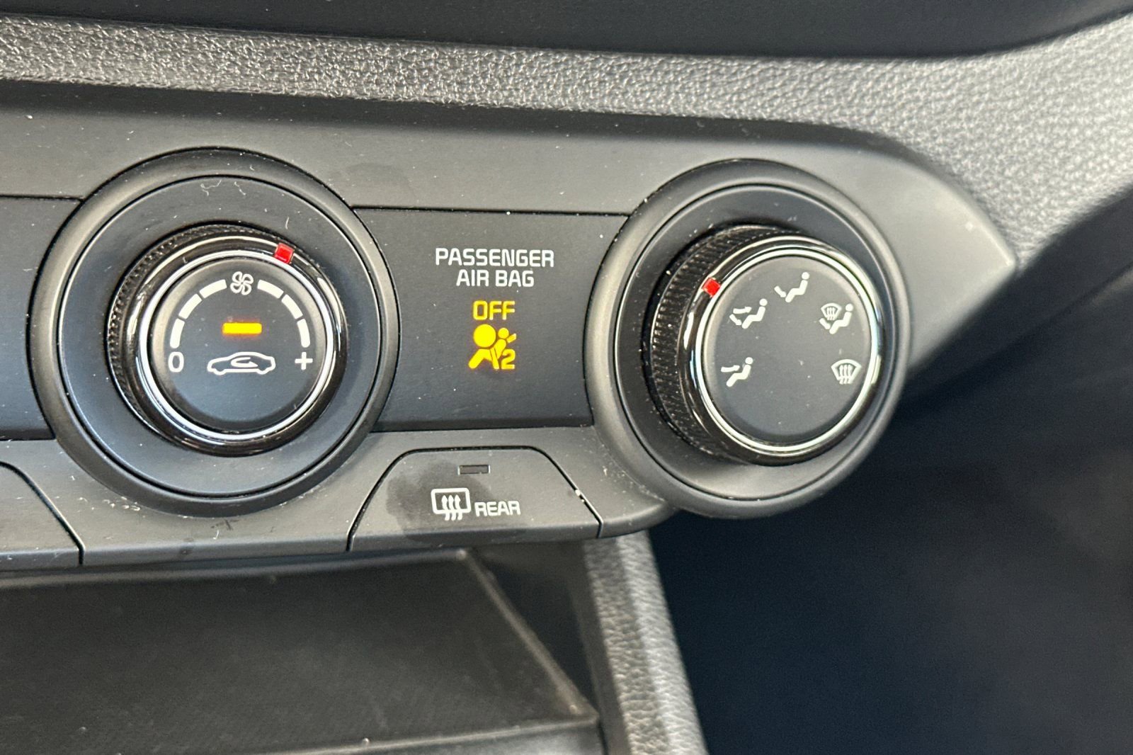 Used 2024 Kia Forte LXS FWD image 29