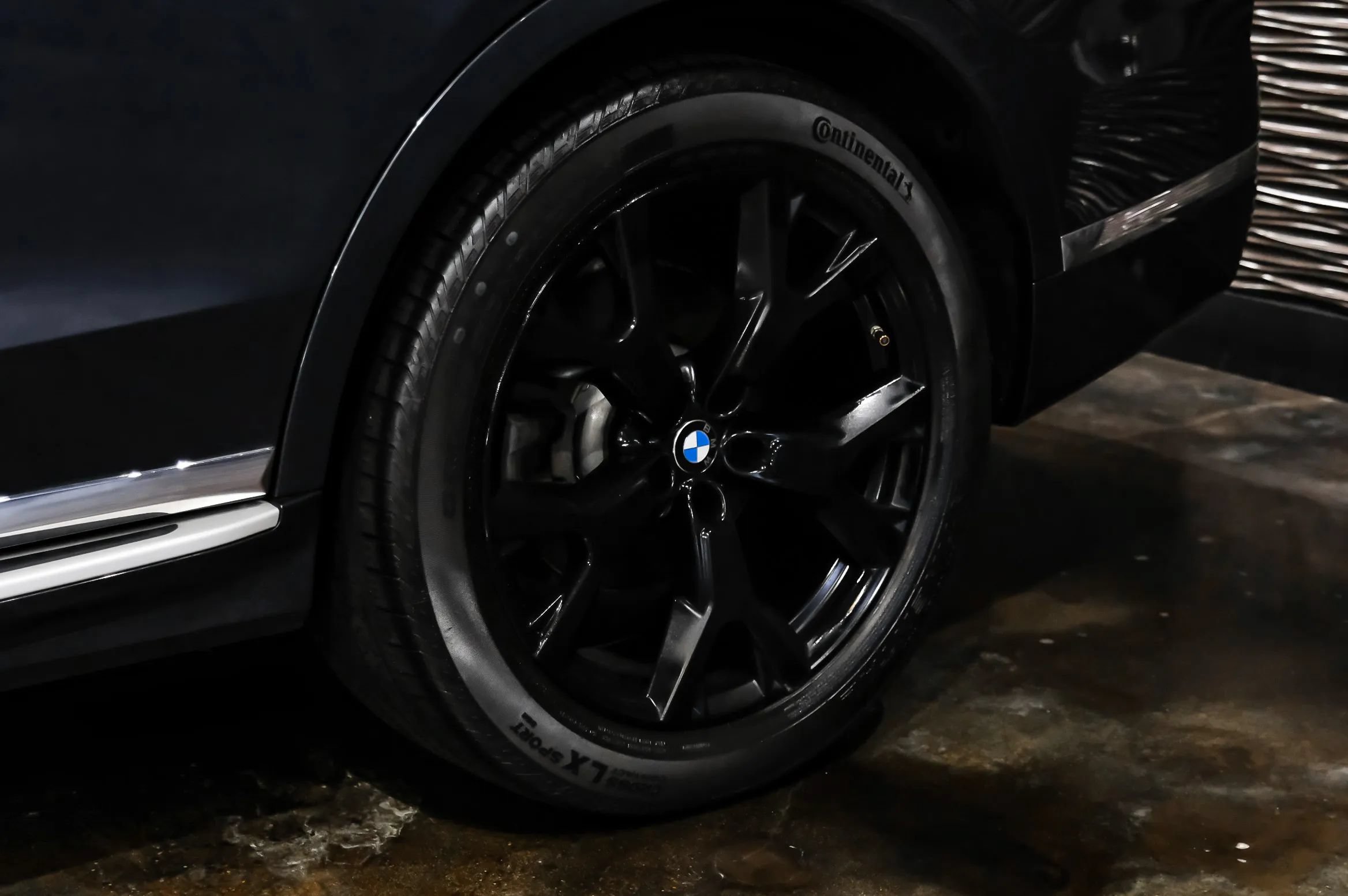 Used 2020 BMW X7 xDrive40i w/ Premium Package AWD/4WD image 64