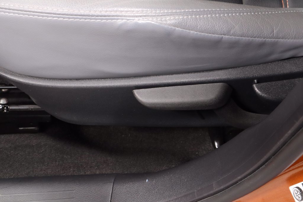Certified 2023 Nissan Kicks SR w/ SR Premium Package FWD image 24