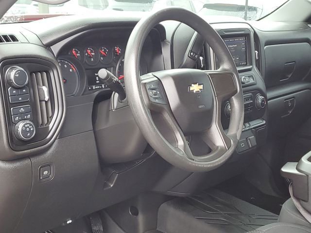 Used 2020 Chevrolet Silverado 2500 Custom w/ Custom Value Package image 9
