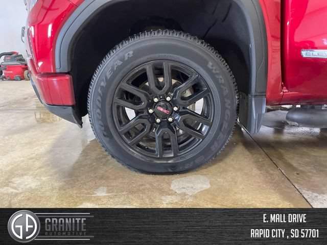 Used 2022 GMC Sierra 1500 Elevation w/ X31 Off-Road Package AWD/4WD image 16