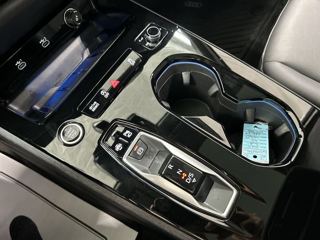 Used 2025 Audi A5 2.0T Premium Plus w/ Premium Plus AWD/4WD image 18