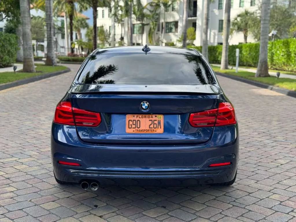 Used 2018 BMW 330i Sedan w/ Convenience Package image 5