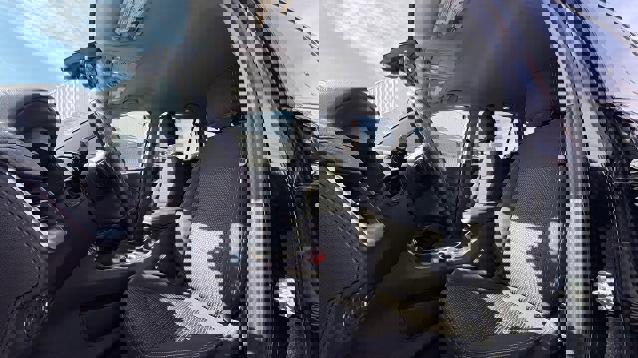 Used 2022 GMC Terrain SLE w/ Driver Convenience Package image 7