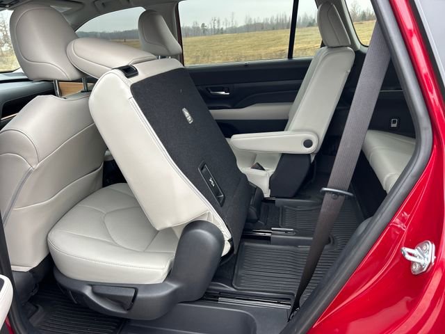 Used 2024 Toyota Grand Highlander Limited image 43