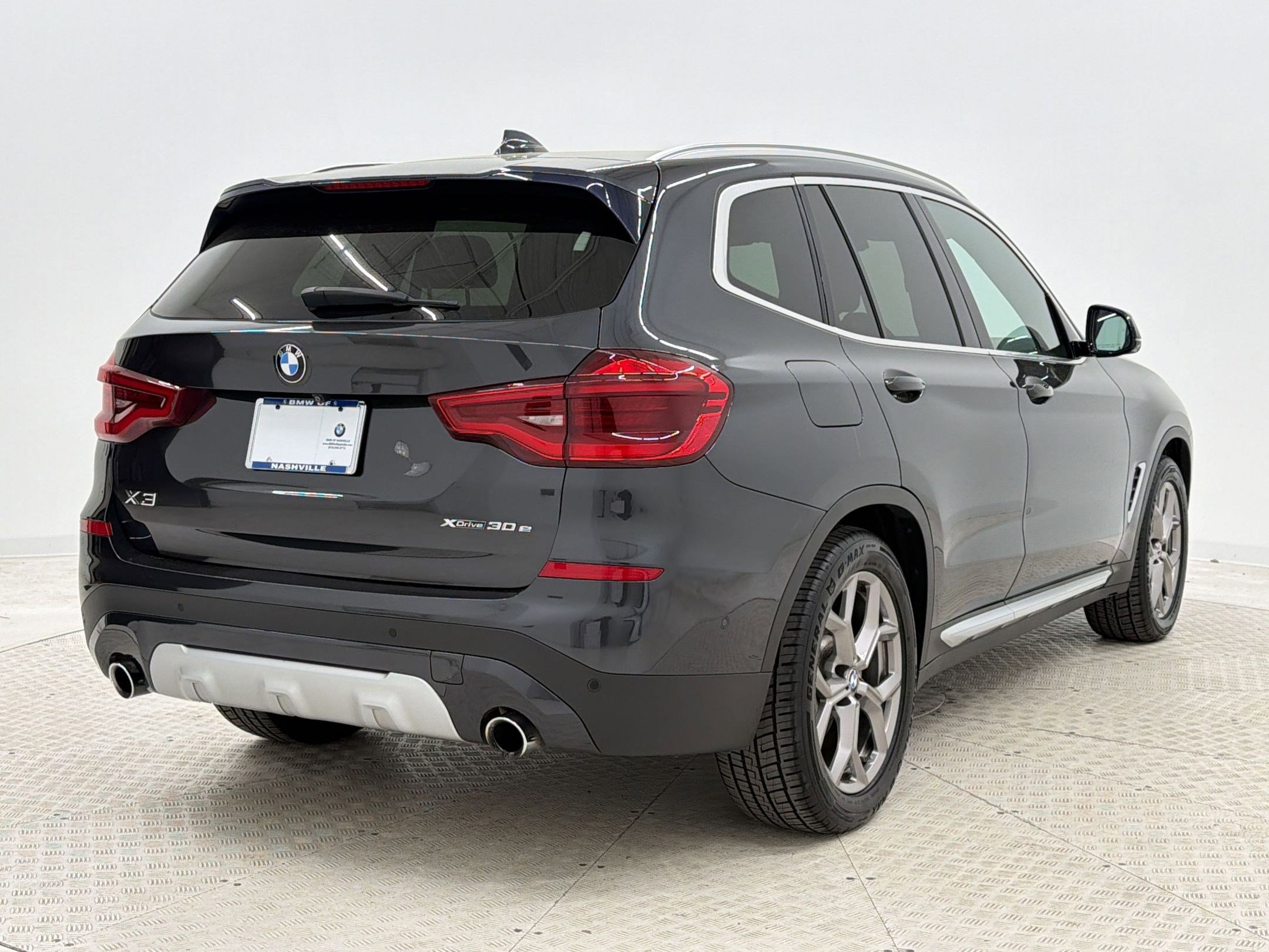 Used 2021 BMW X3 xDrive30e w/ Executive Package image 9