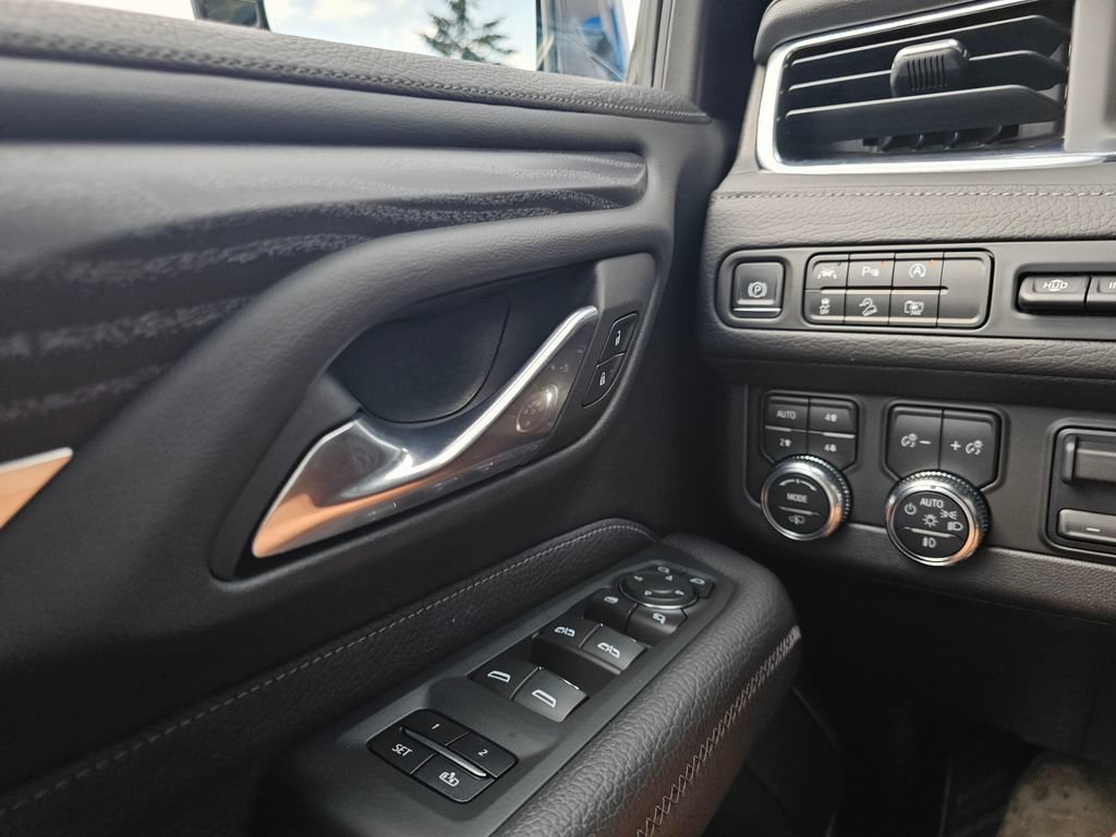 Used 2023 GMC Yukon XL Denali w/ Max Trailering Package AWD/4WD image 34