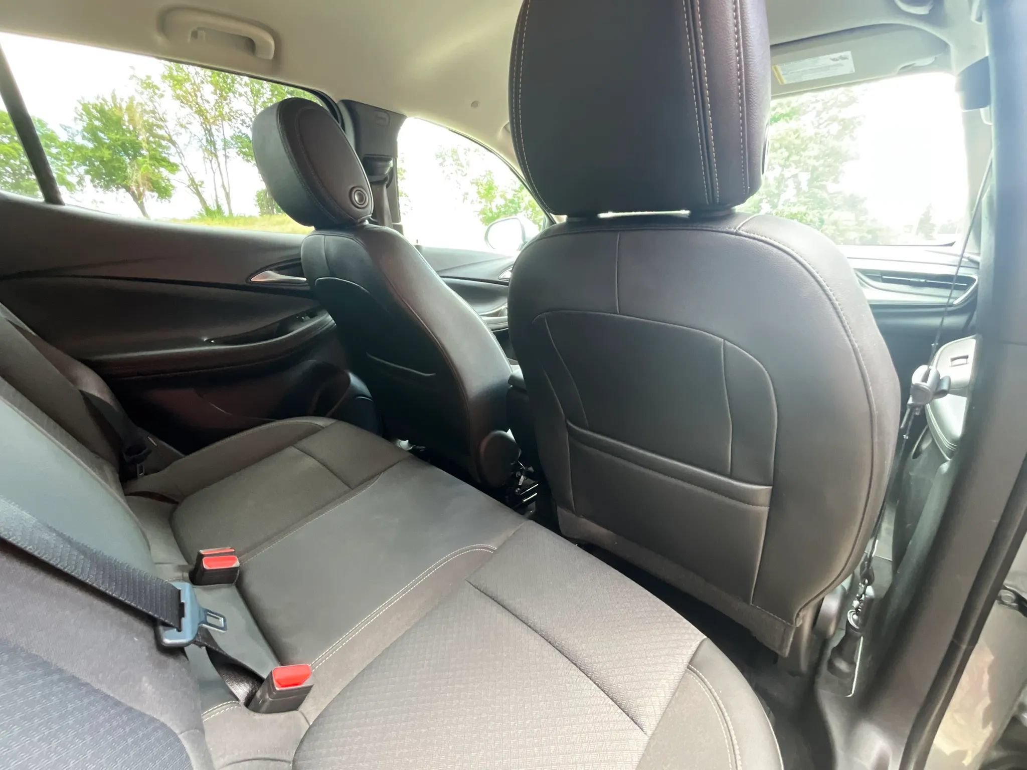 Used 2025 Buick Encore GX Preferred AWD/4WD image 13