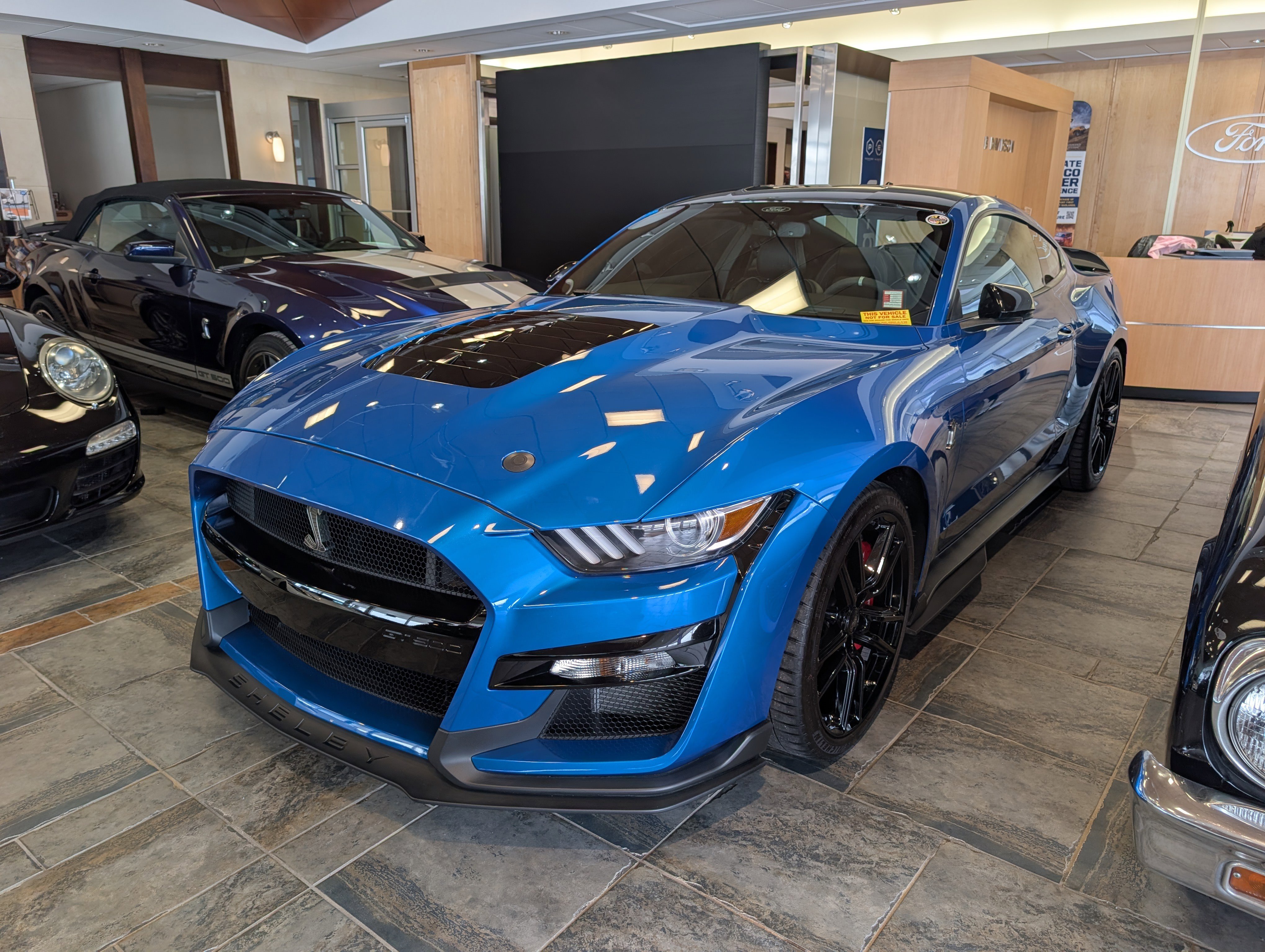 Certified 2021 Ford Mustang Shelby GT500 w/ Technology Package RWD image 2