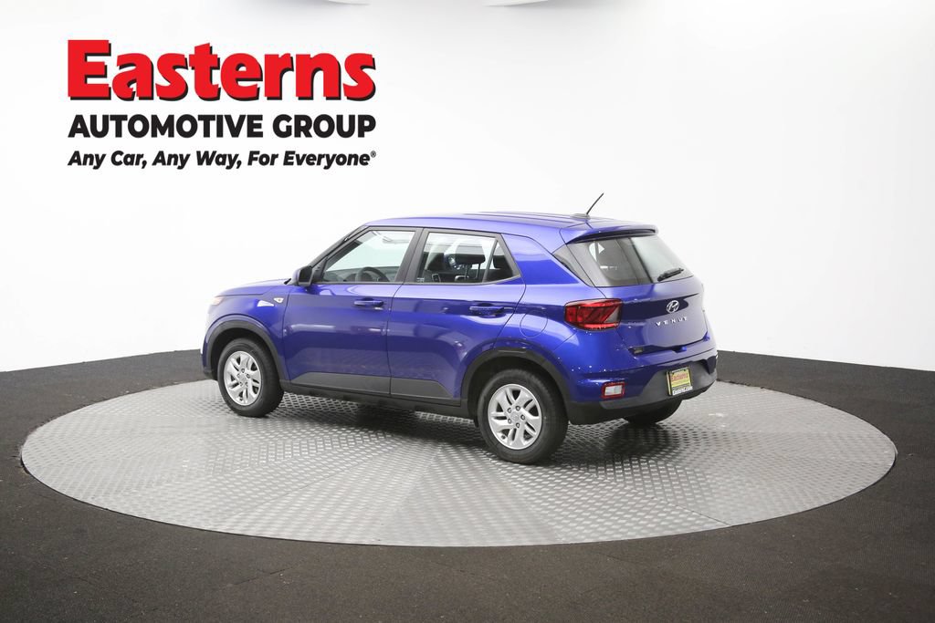 Used 2023 Hyundai Venue SE FWD image 64