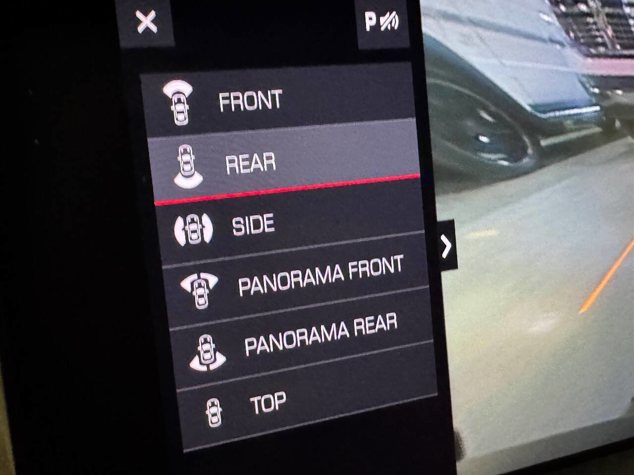 Used 2024 Porsche Macan w/ Premium Plus Package image 36