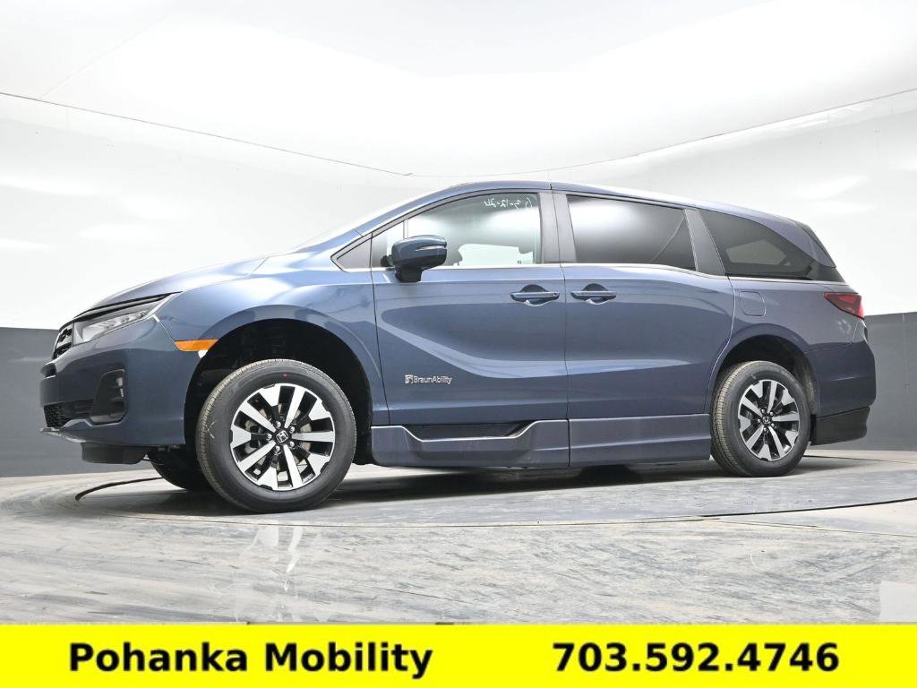Used 2026 Honda Odyssey EX-L image 12