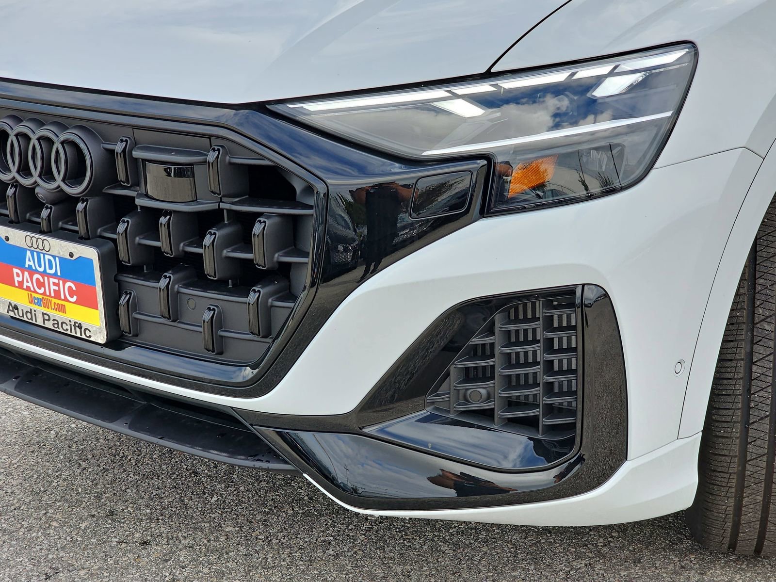 New 2026 Audi Q8 Premium image 33