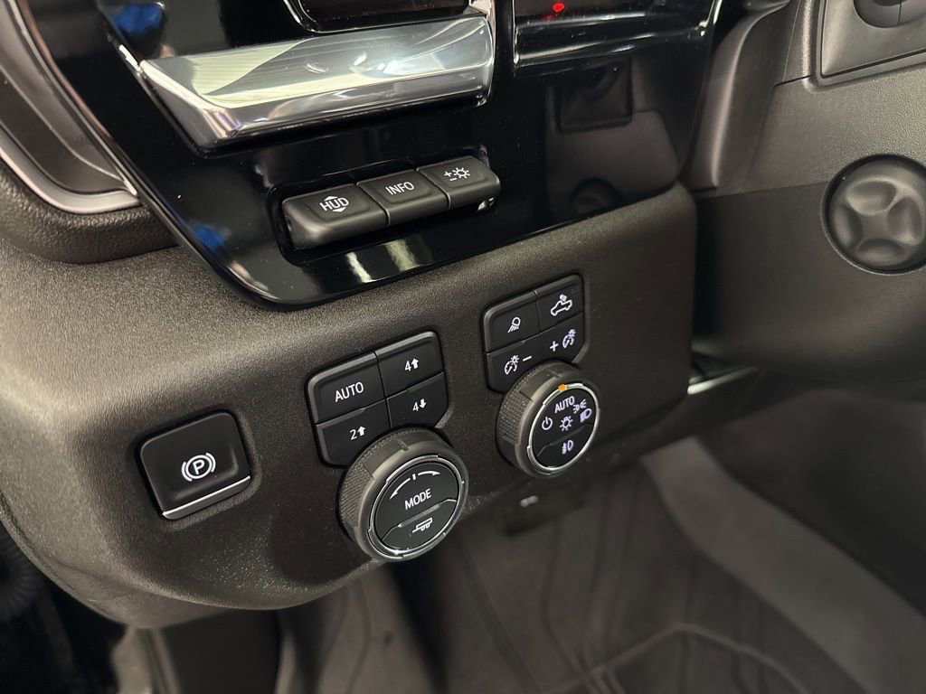 Used 2024 Chevrolet Silverado 1500 High Country w/ Midnight Edition image 20