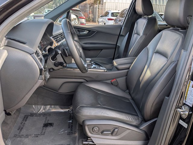 Used 2017 Audi Q7 3.0T Premium Plus w/ Premium Plus Package image 19