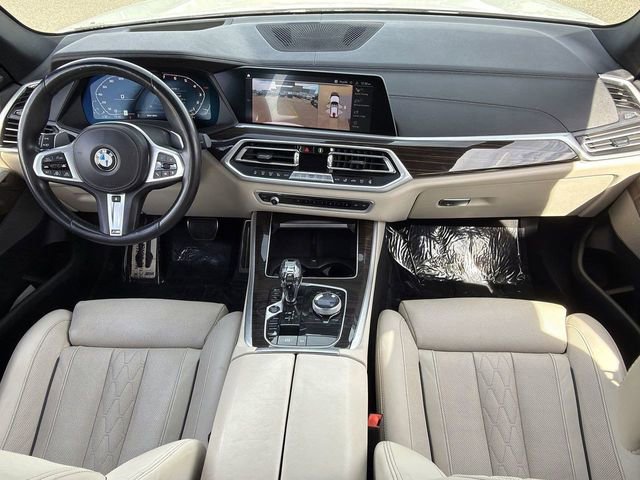 Used 2021 BMW X5 M50i w/ Executive Package image 16