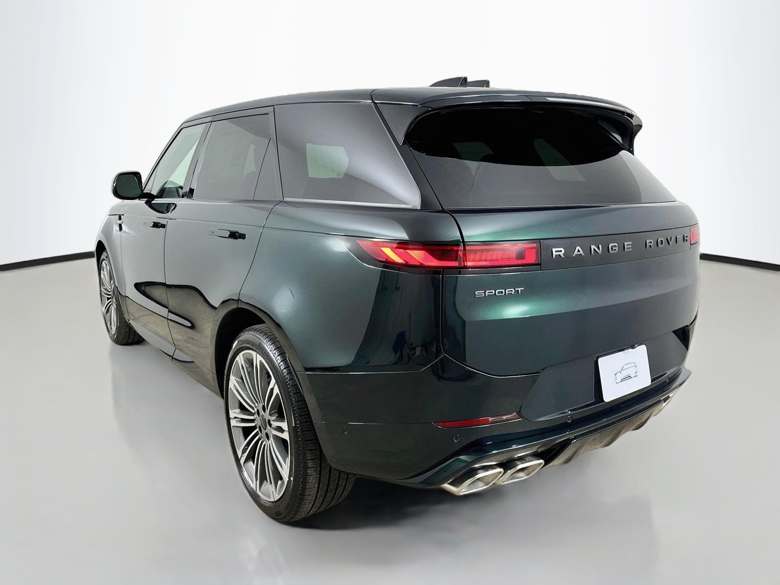 New 2027 Land Rover Range Rover Sport Dynamic SE AWD/4WD image 7