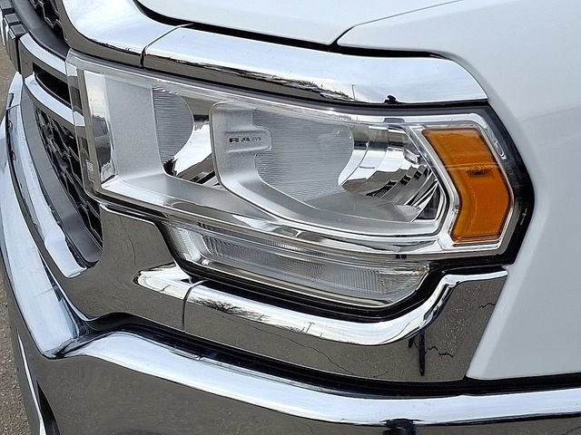 Used 2024 RAM 2500 Tradesman w/ Chrome Appearance Group image 28