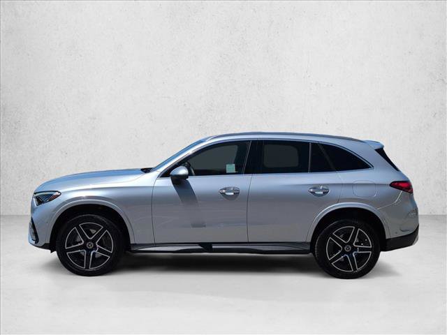 Used 2025 Mercedes-Benz GLC 350e 4MATIC image 9