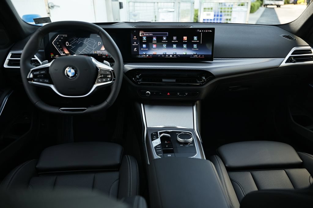 Used 2026 BMW 330i xDrive Sedan AWD/4WD image 2
