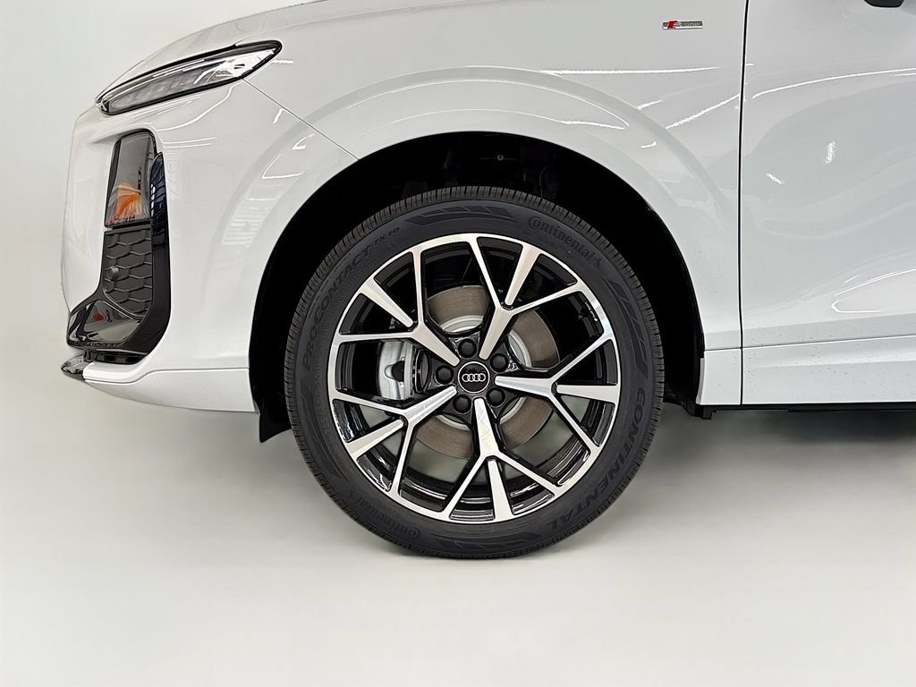 New 2026 Audi Q3 quattro 2.0T AWD/4WD image 24