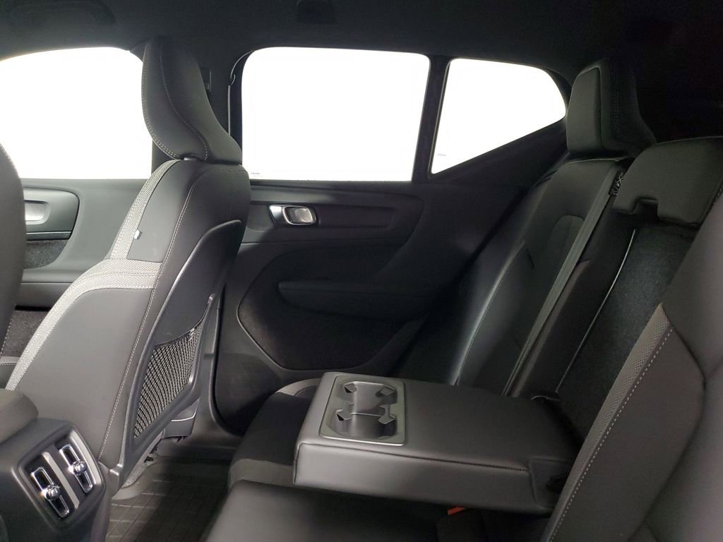 Certified 2024 Volvo XC40 Recharge Core w/ Protection Package Premier image 14