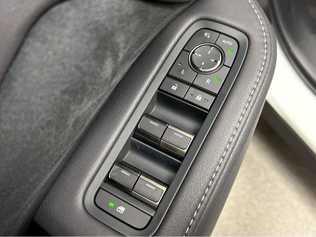 New 2026 Lexus TX 500h AWD image 35