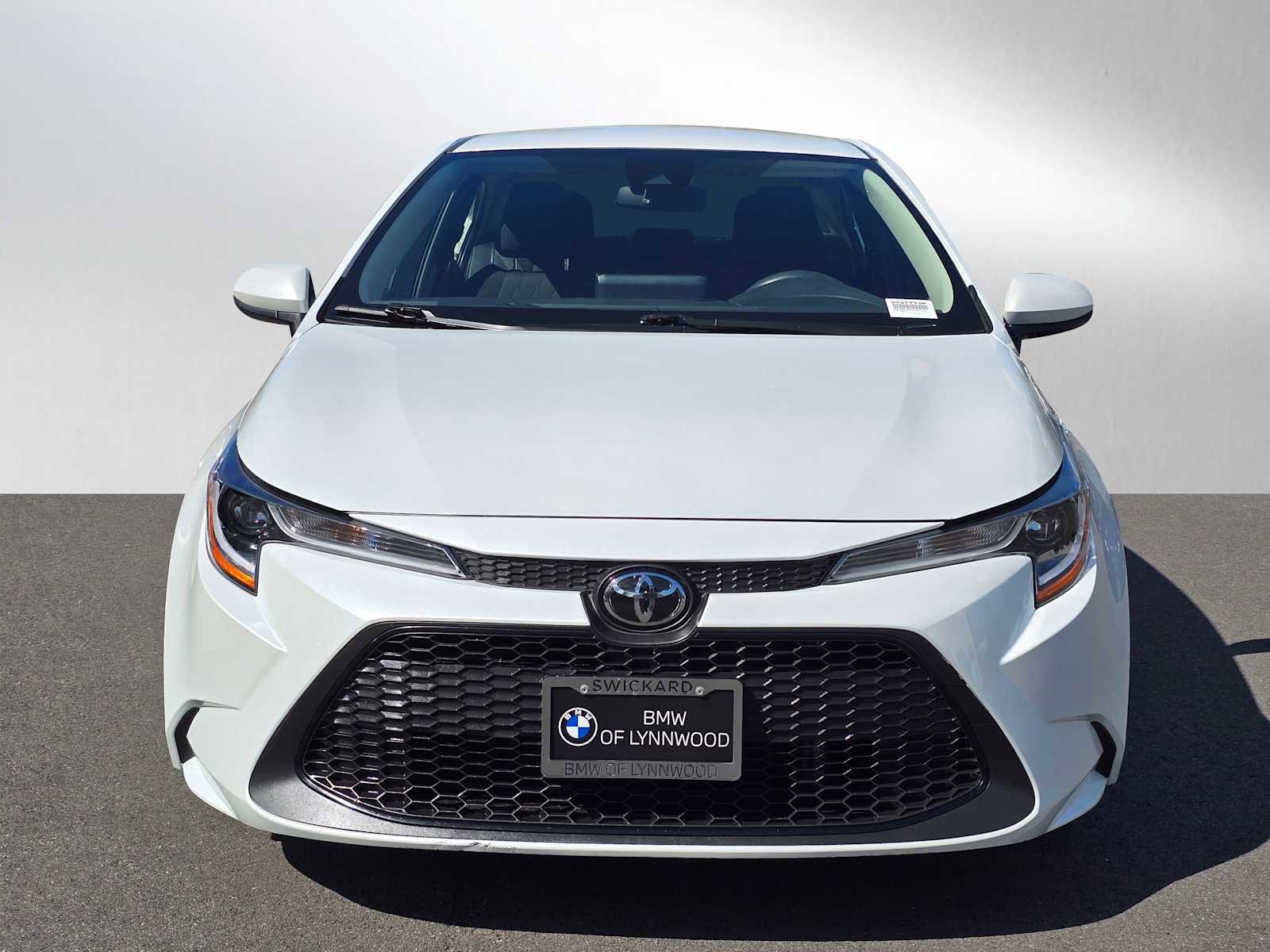 Used 2022 Toyota Corolla LE FWD image 8