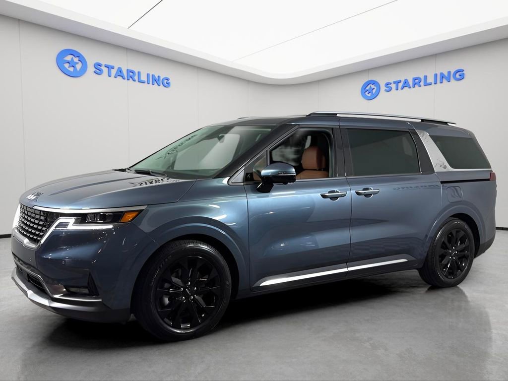 Used 2024 Kia Carnival SX Prestige image 2