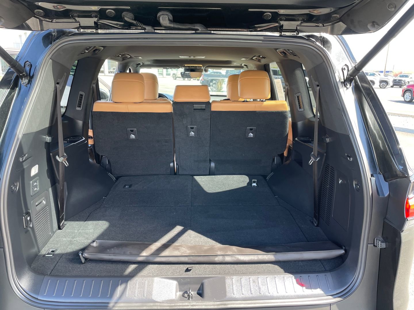 Used 2024 Lexus LX 600 4WD w/ Interior Upgrade Package image 15