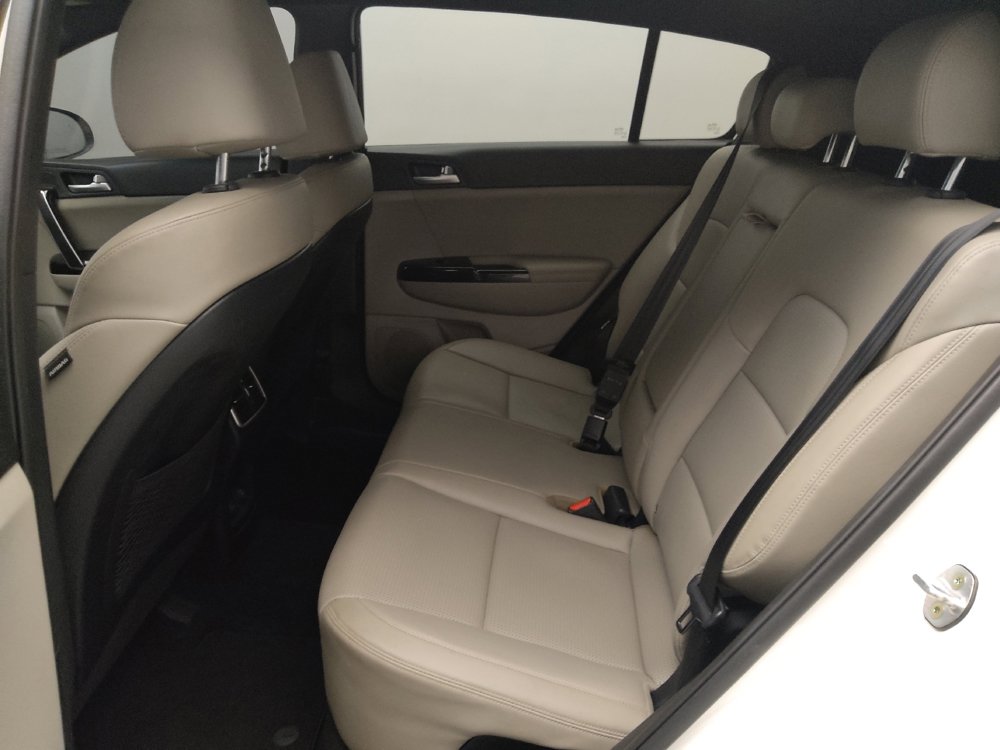 Used 2020 Kia Sportage S w/ Option Group 020 FWD image 18