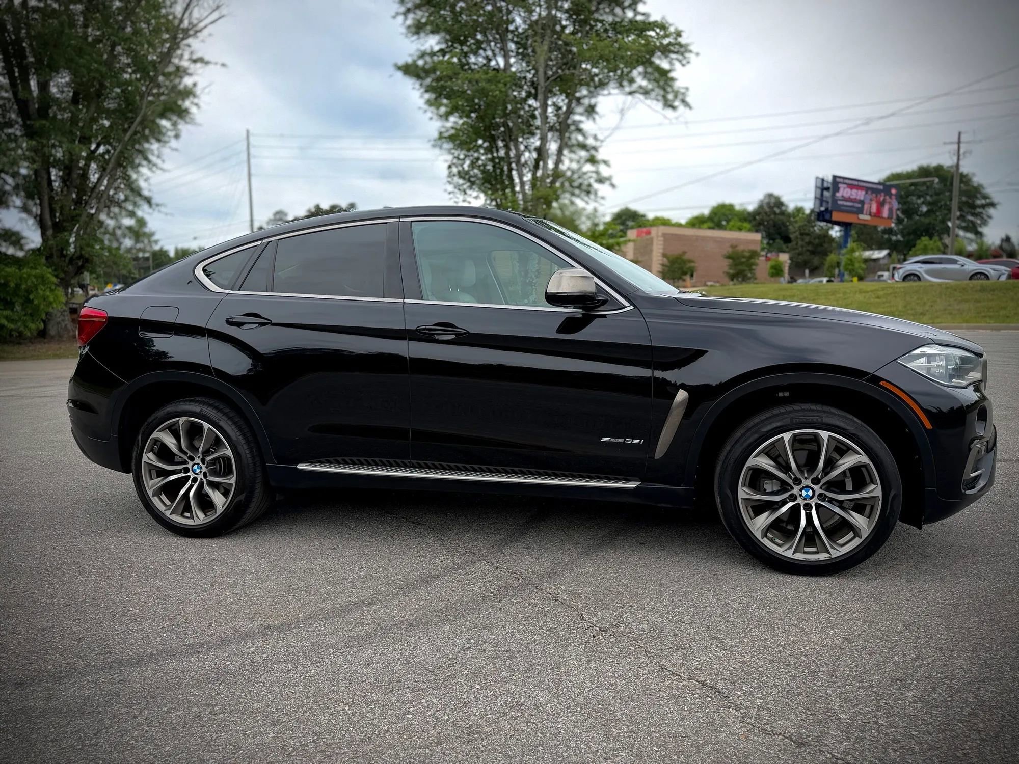 Used 2016 BMW X6 sDrive35i RWD image 4
