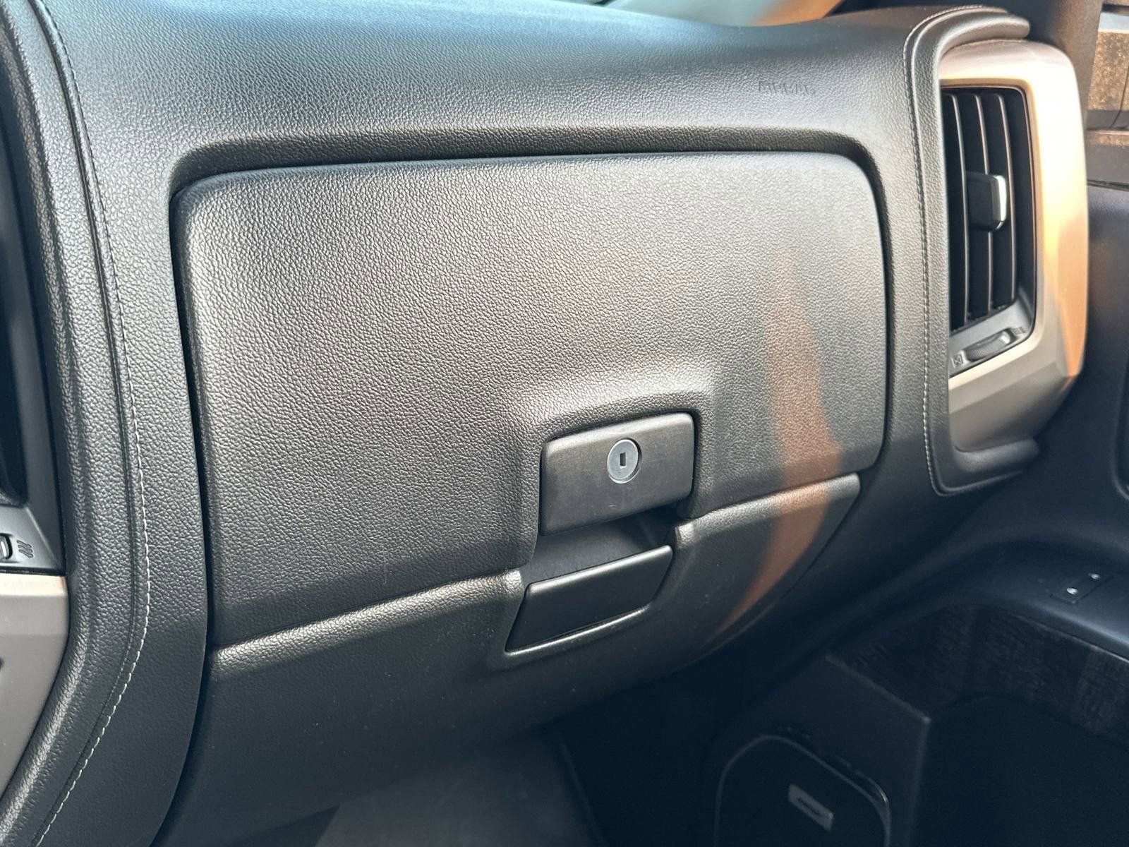 Used 2015 GMC Sierra 3500 Denali w/ Driver Alert Package AWD/4WD image 10