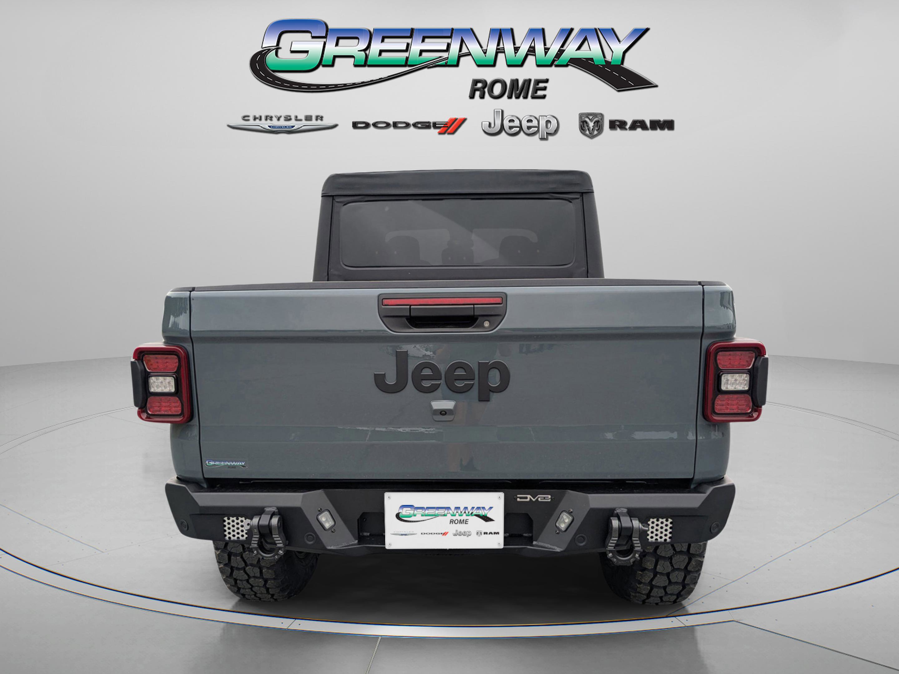New 2025 Jeep Gladiator Sport image 5