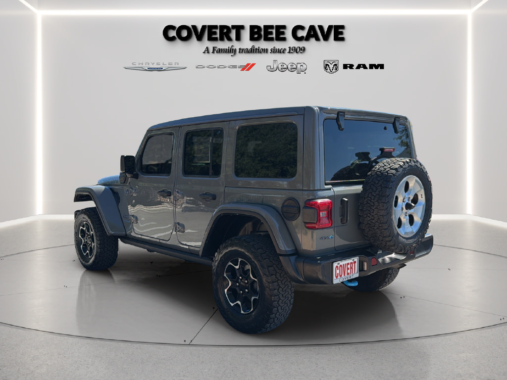 Used 2023 Jeep Wrangler Unlimited Rubicon 4xe w/ Cold Weather Group AWD/4WD image 5