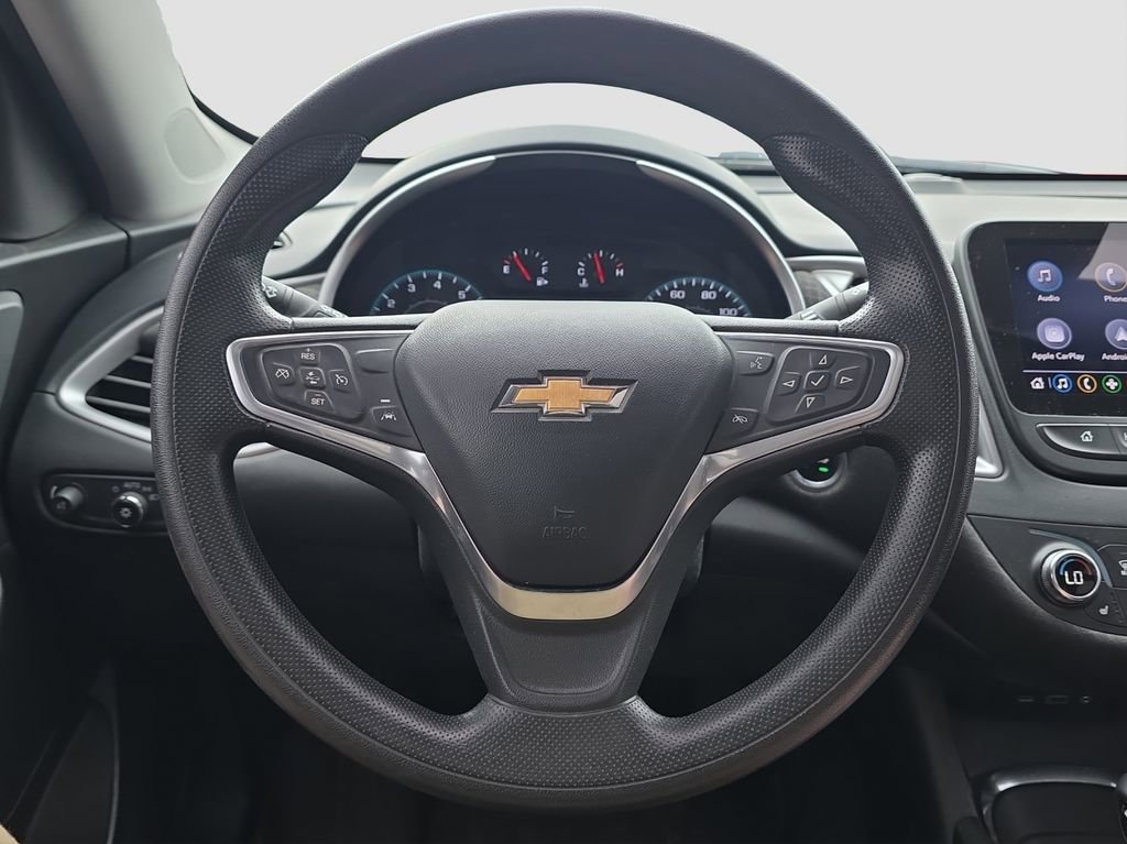 Used 2023 Chevrolet Malibu LT FWD image 9