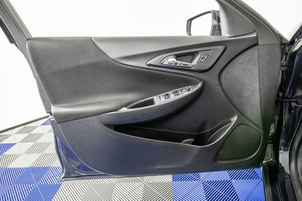 Used 2023 Chevrolet Malibu LT image 13