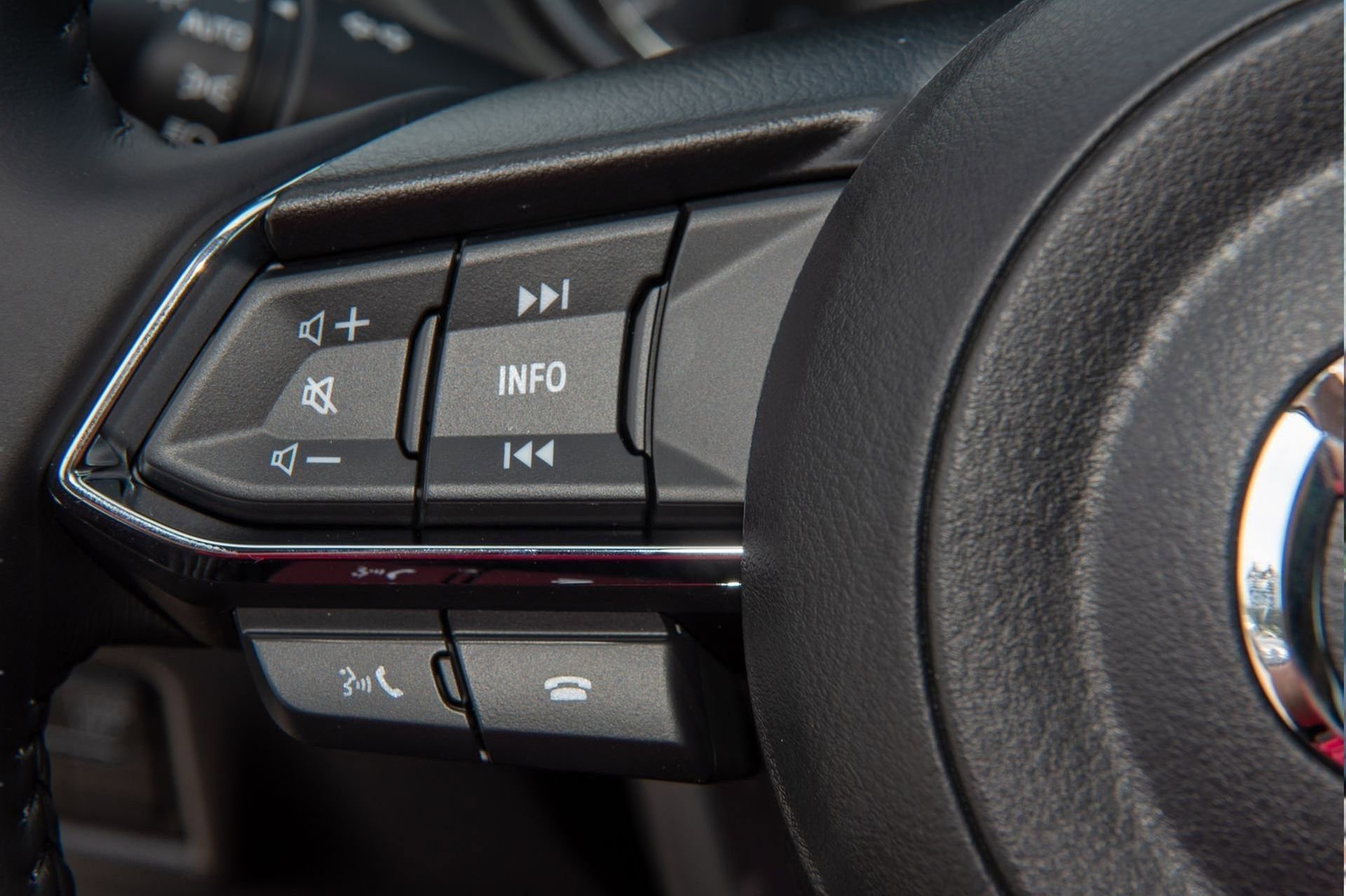 New 2025 MAZDA CX-5 AWD 2.5 S w/ Preferred Package image 29