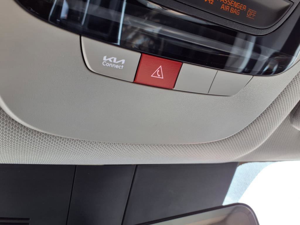 Used 2025 Kia Sorento EX w/ Panoramic Sunroof Package image 17