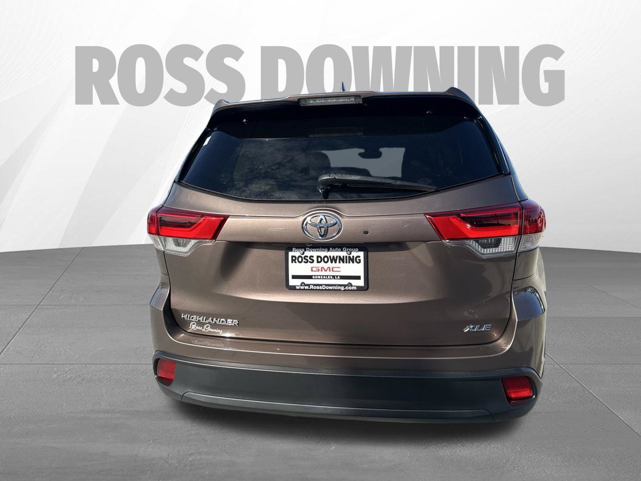 Used 2019 Toyota Highlander XLE FWD image 5