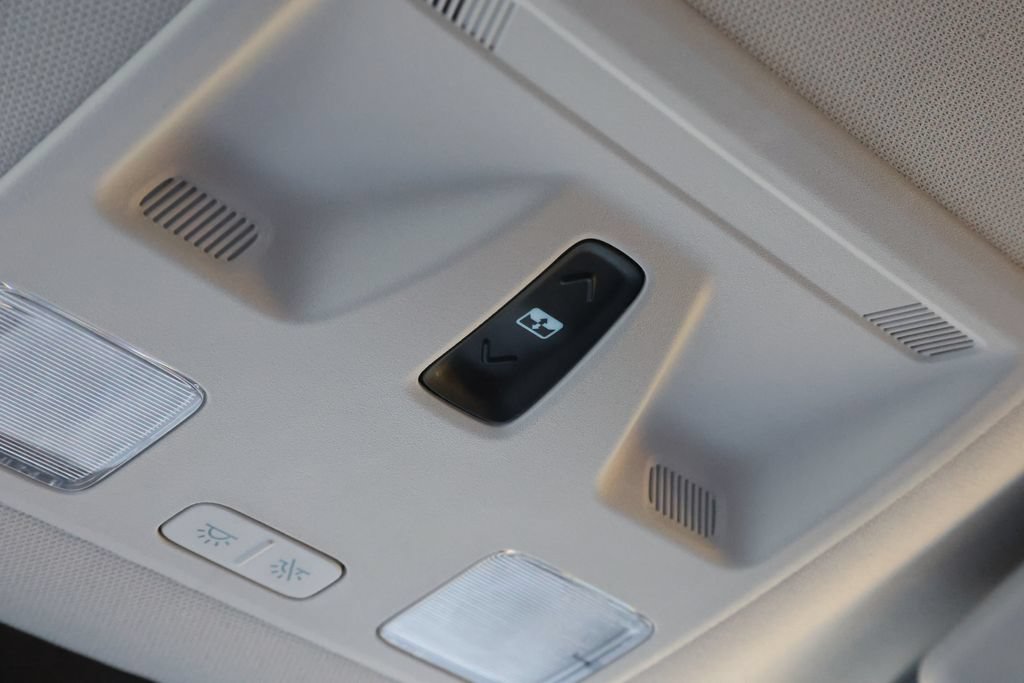 Used 2024 Ford Maverick Lariat FWD image 14