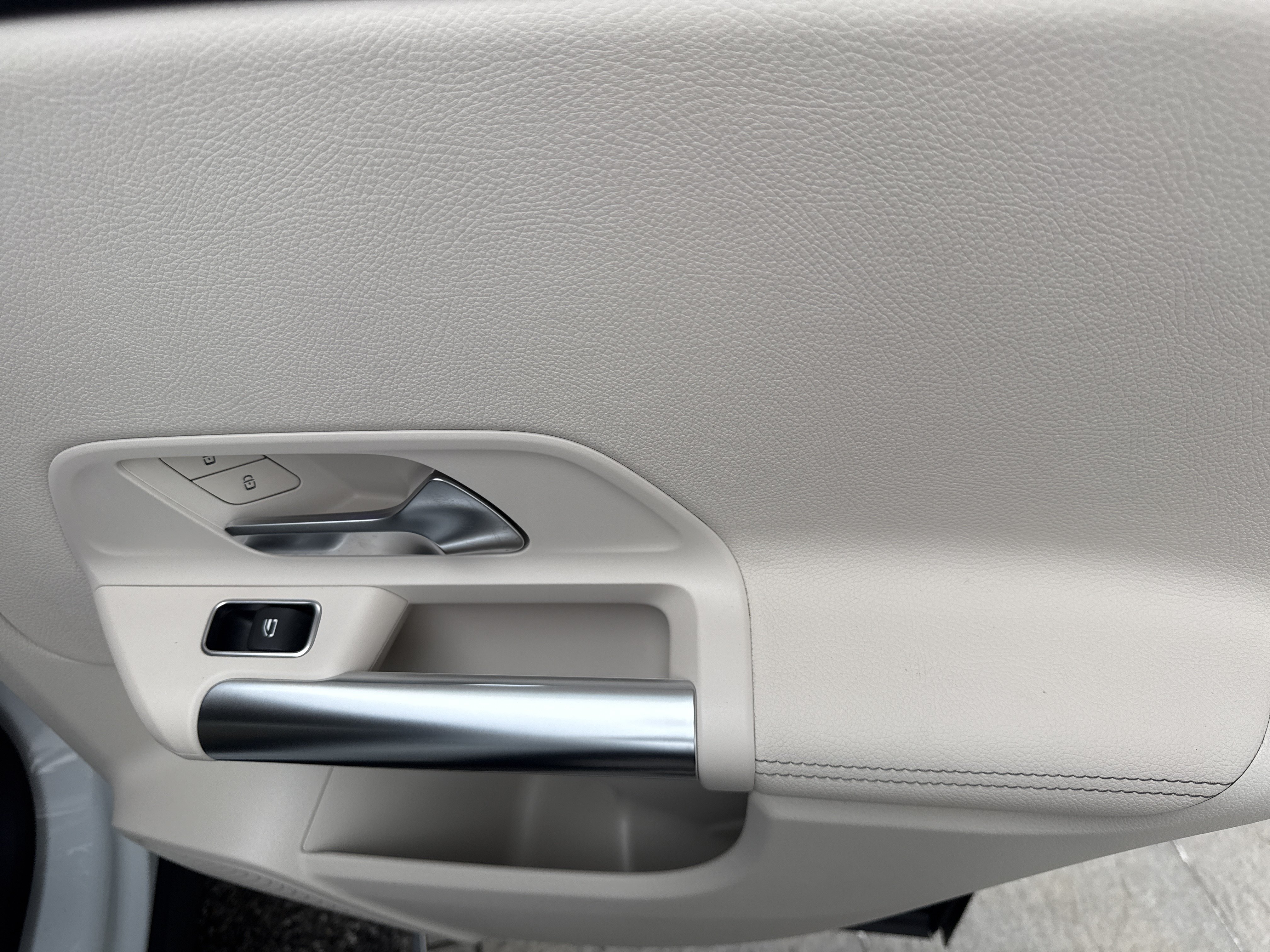 Certified 2023 Mercedes-Benz GLA 250 w/ Premium Package image 15