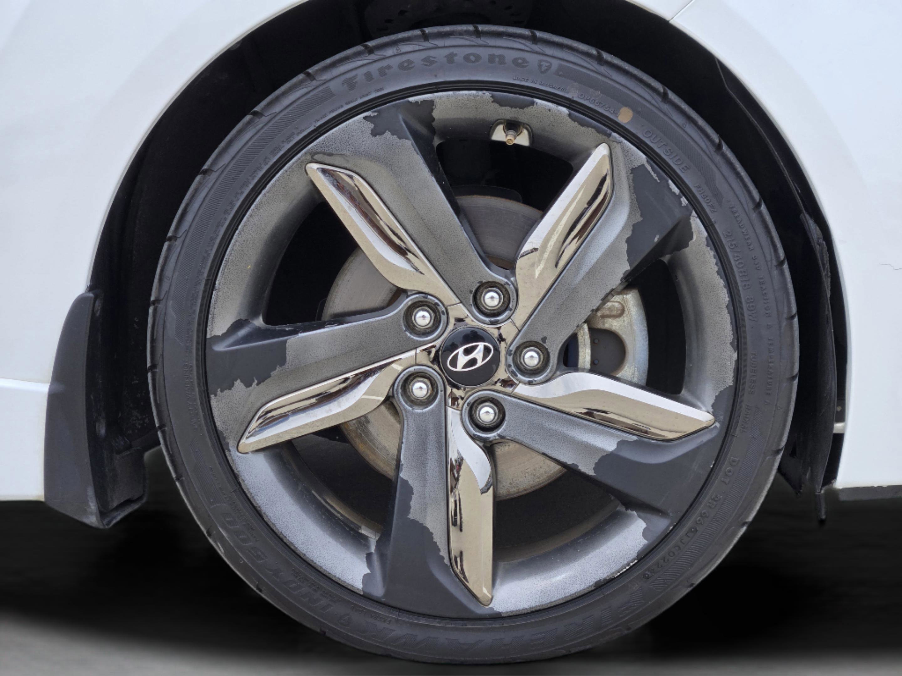 Used 2015 Hyundai Veloster Turbo FWD image 31